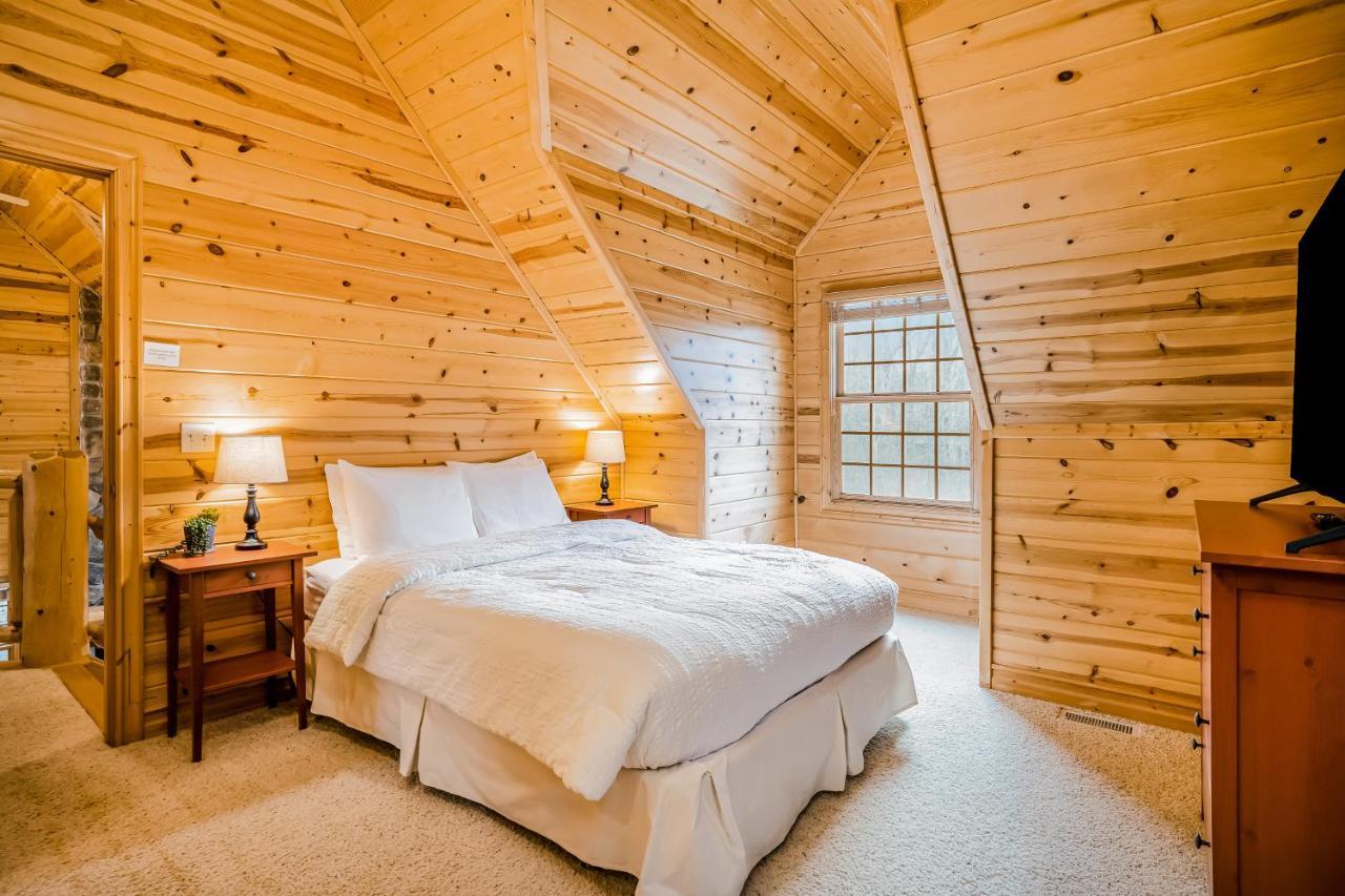 Kingfisher Cove Cabin 19 Saugatuck Exterior photo