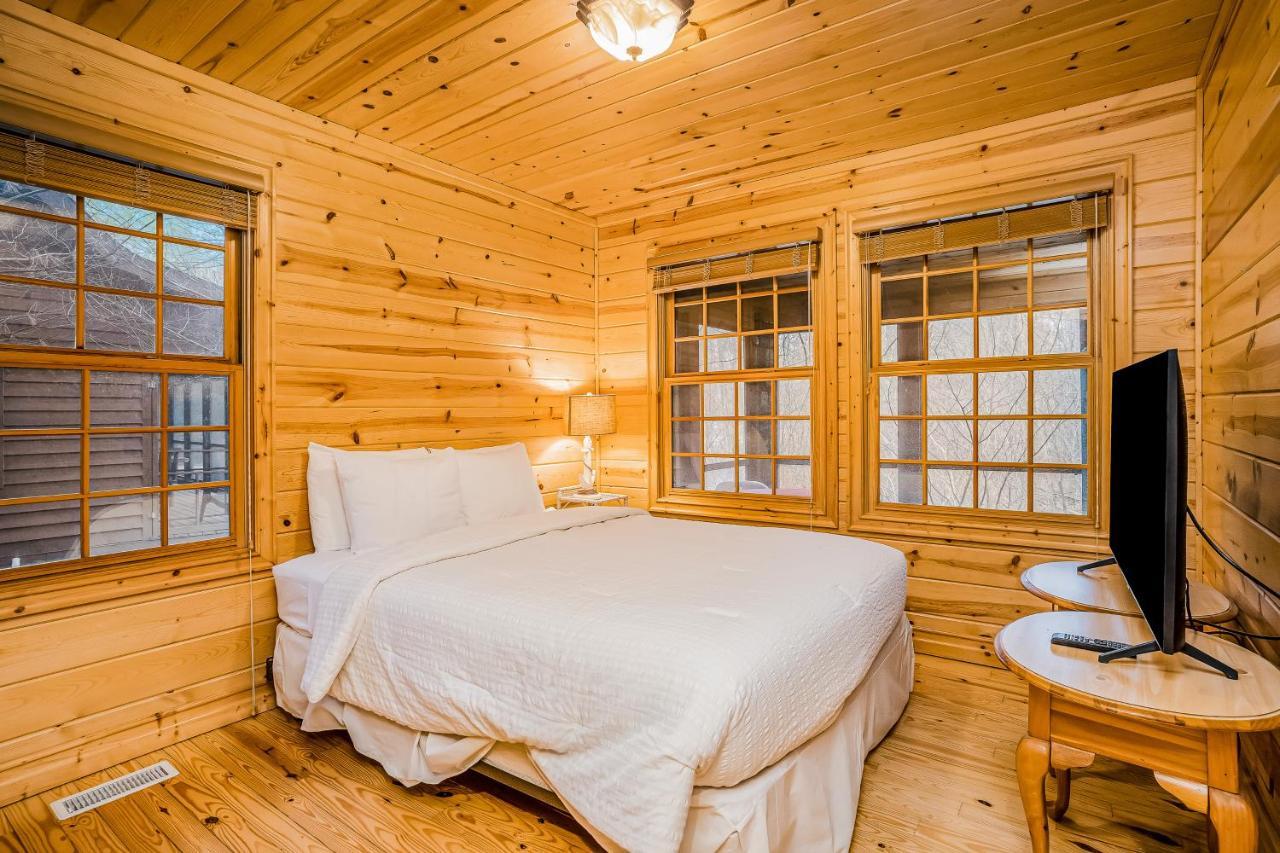 Kingfisher Cove Cabin 19 Saugatuck Exterior photo